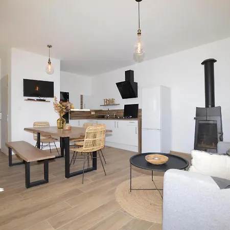 2 Bedroom Amazing In Canale Prázdninový dům