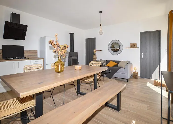 2 Bedroom Cozy In Canale