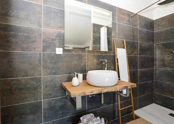 Hébergement de vacances 2 Bedroom Cozy In Canale Pila-Canale